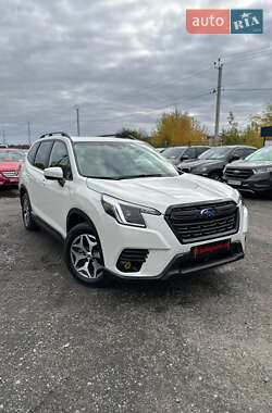 Внедорожник / Кроссовер Subaru Forester 2022 в 