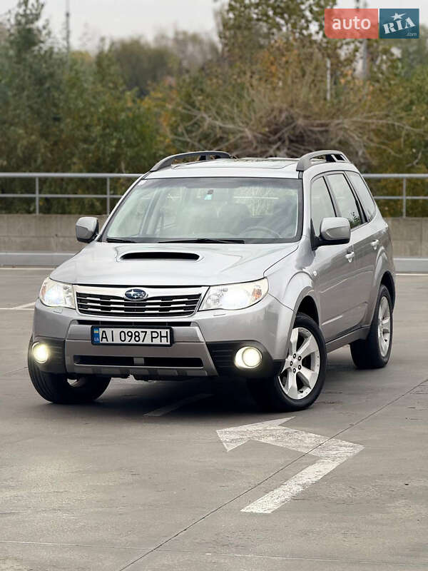 Внедорожник / Кроссовер Subaru Forester 2009 в 