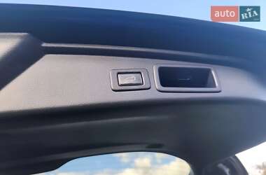 Позашляховик / Кросовер Subaru Forester 2014 в  фото 18 Позашляховик / Кросовер Subaru Forester 2014 в