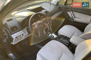 Внедорожник / Кроссовер Subaru Forester 2015 в 