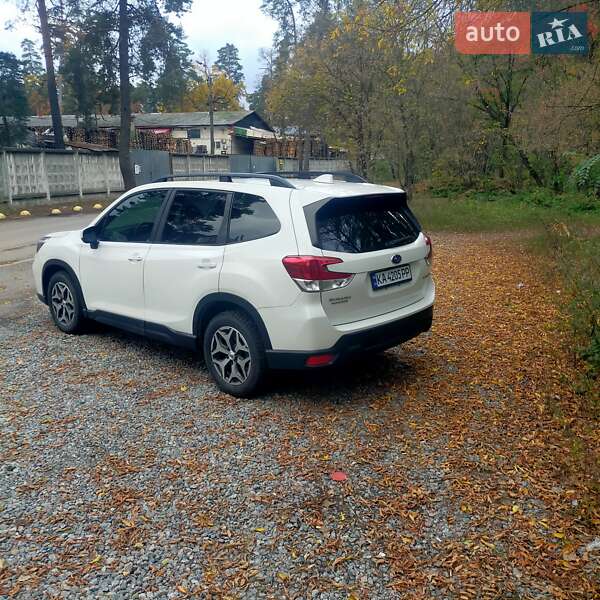 Позашляховик / Кросовер Subaru Forester 2018 в Києві