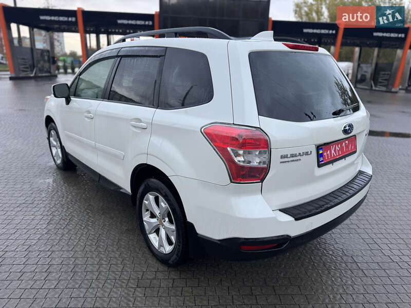 Внедорожник / Кроссовер Subaru Forester 2015 в Полтаве