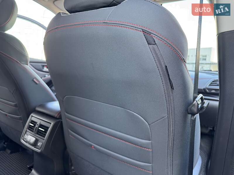 Внедорожник / Кроссовер Subaru Forester 2023 в Киеве