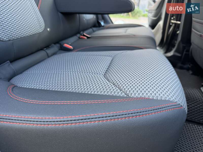 Внедорожник / Кроссовер Subaru Forester 2023 в Киеве
