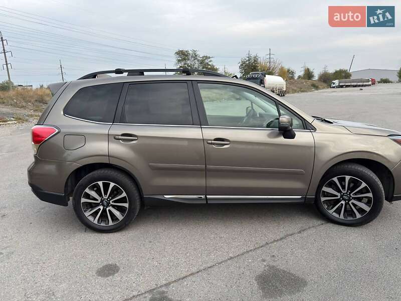 Позашляховик / Кросовер Subaru Forester 2017 в Дніпрі фото 5 Позашляховик / Кросовер Subaru Forester 2017 в Дніпрі