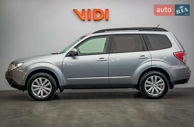 Позашляховик / Кросовер Subaru Forester 2011 в  фото 3 Позашляховик / Кросовер Subaru Forester 2011 в