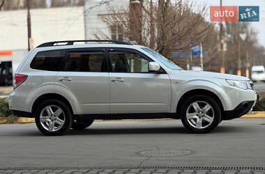 Позашляховик / Кросовер Subaru Forester 2010 в  фото 3 Позашляховик / Кросовер Subaru Forester 2010 в