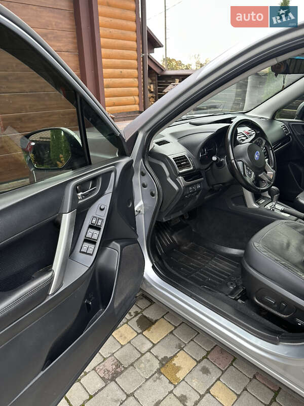 Внедорожник / Кроссовер Subaru Forester 2017 в Полонном