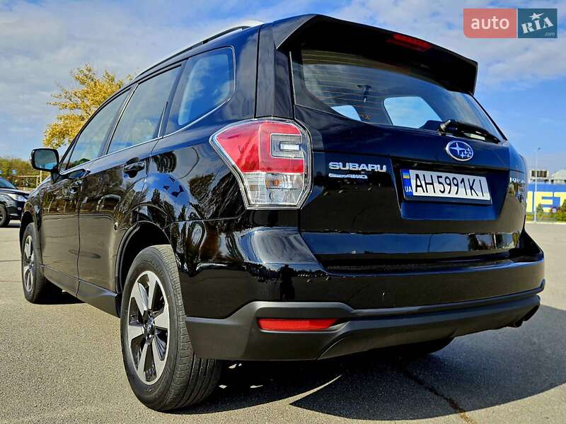 Внедорожник / Кроссовер Subaru Forester 2018 в Днепре