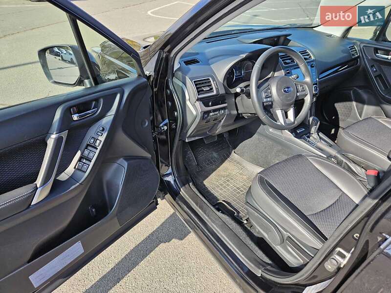 Внедорожник / Кроссовер Subaru Forester 2018 в Днепре