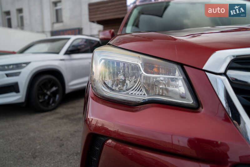 Позашляховик / Кросовер Subaru Forester 2017 в Києві