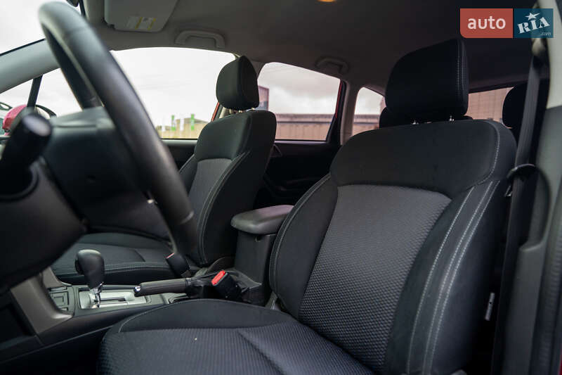 Позашляховик / Кросовер Subaru Forester 2017 в Києві