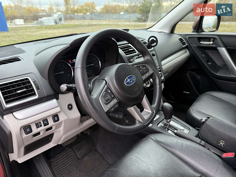 Внедорожник / Кроссовер Subaru Forester 2016 в Киеве