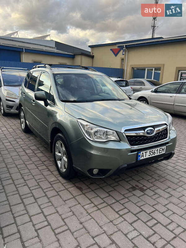 Внедорожник / Кроссовер Subaru Forester 2014 в Ивано-Франковске
