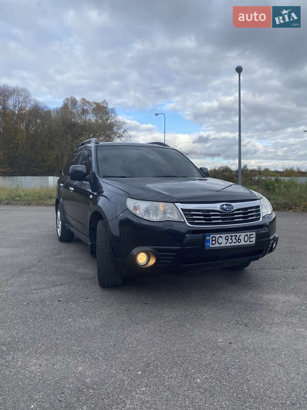 Позашляховик / Кросовер Subaru Forester 2008 в Львові
