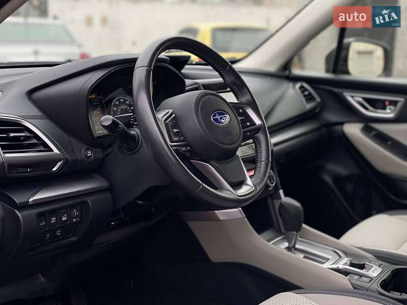 Позашляховик / Кросовер Subaru Forester 2020 в Дніпрі