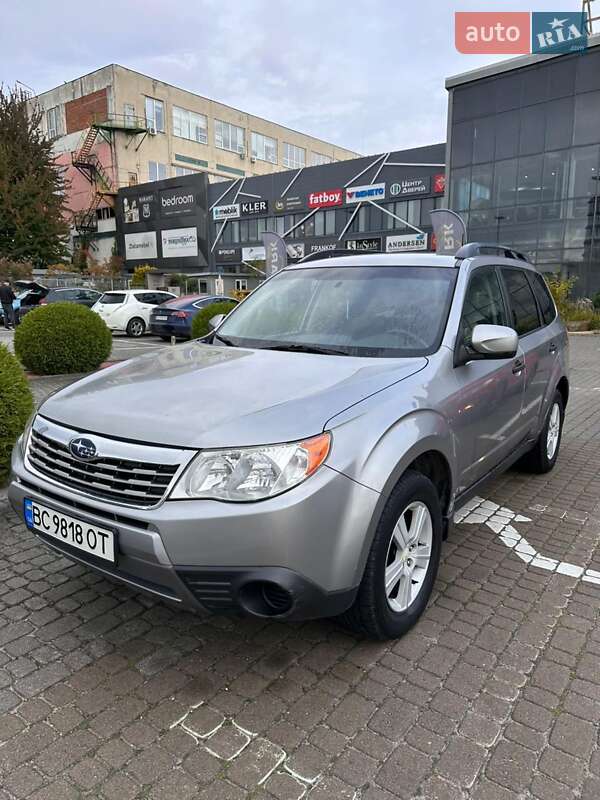 Позашляховик / Кросовер Subaru Forester 2010 в Львові