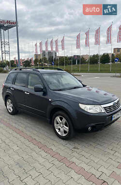 Внедорожник / Кроссовер Subaru Forester 2010 в Львове