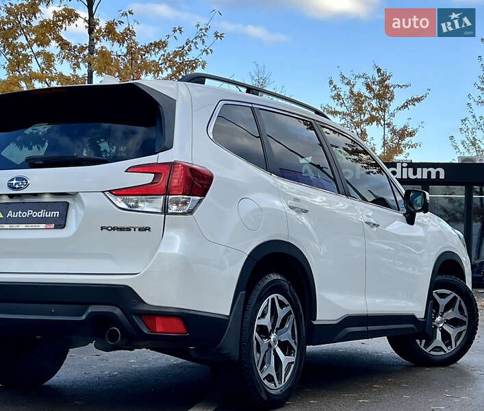 Внедорожник / Кроссовер Subaru Forester 2020 в Киеве