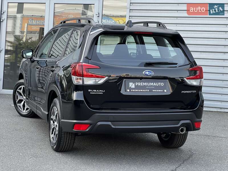 Внедорожник / Кроссовер Subaru Forester 2024 в Киеве