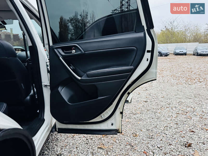 Внедорожник / Кроссовер Subaru Forester 2018 в Харькове