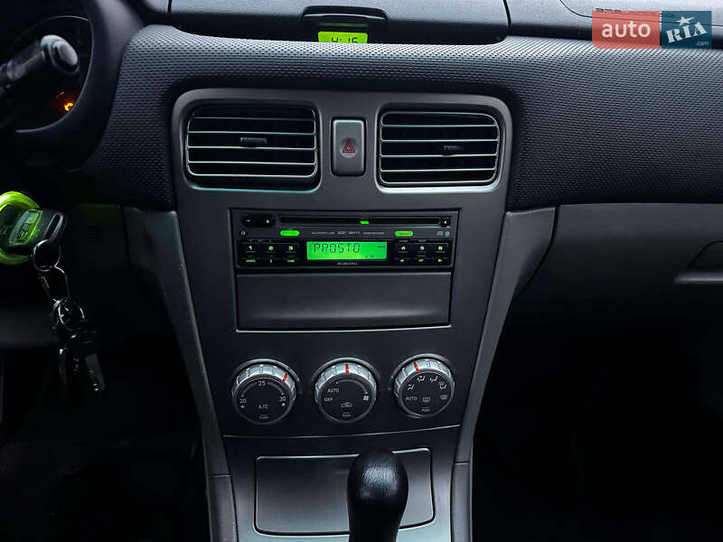 Внедорожник / Кроссовер Subaru Forester 2006 в Киеве