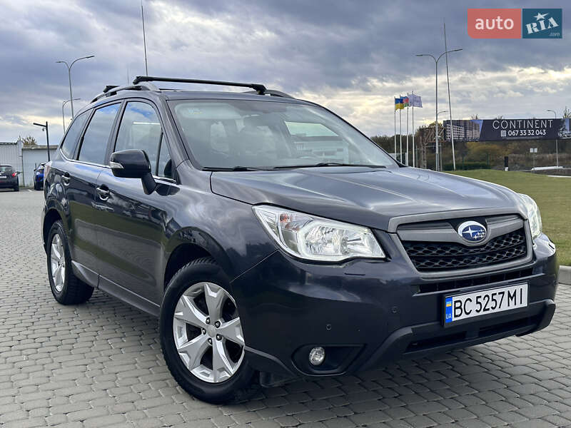 Позашляховик / Кросовер Subaru Forester 2015 в Львові