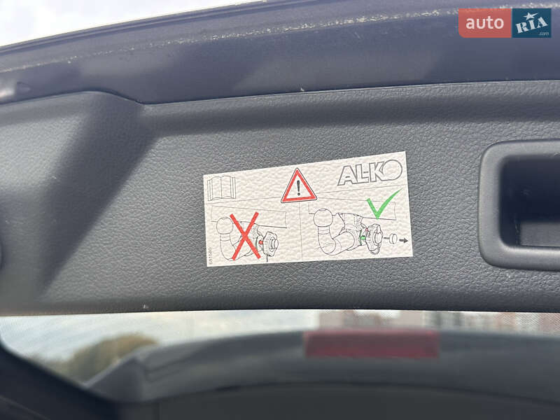 Позашляховик / Кросовер Subaru Forester 2015 в Львові