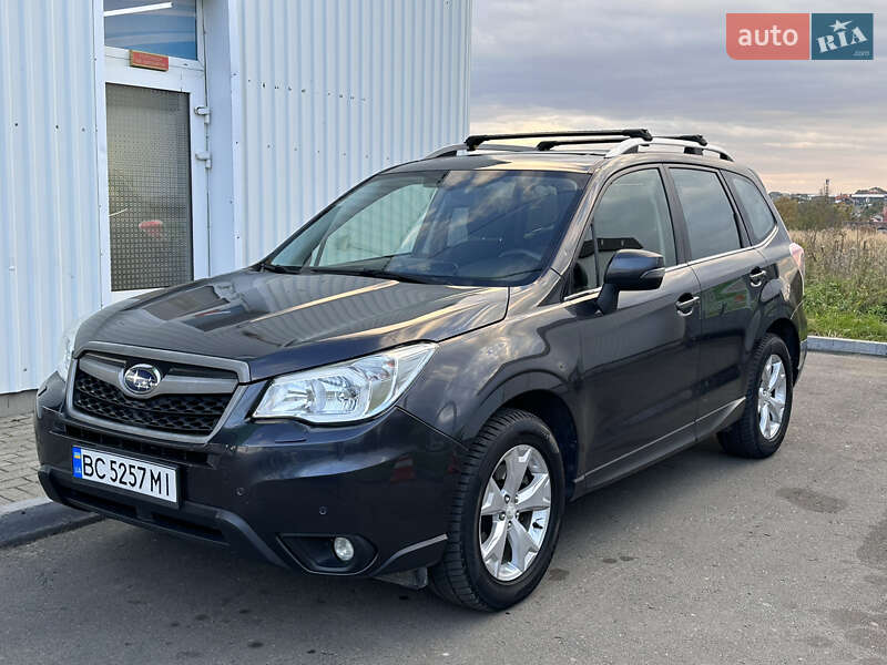 Позашляховик / Кросовер Subaru Forester 2015 в Львові