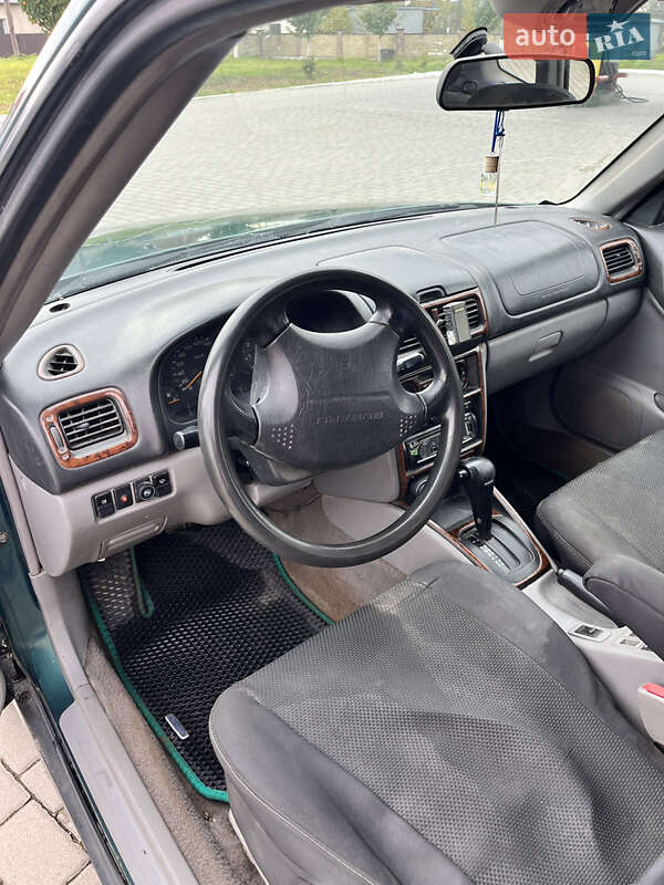 Внедорожник / Кроссовер Subaru Forester 1998 в Иршаве