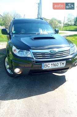 Позашляховик / Кросовер Subaru Forester 2010 в Львові