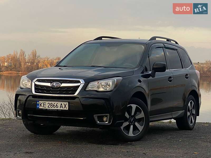Позашляховик / Кросовер Subaru Forester 2017 в Дніпрі