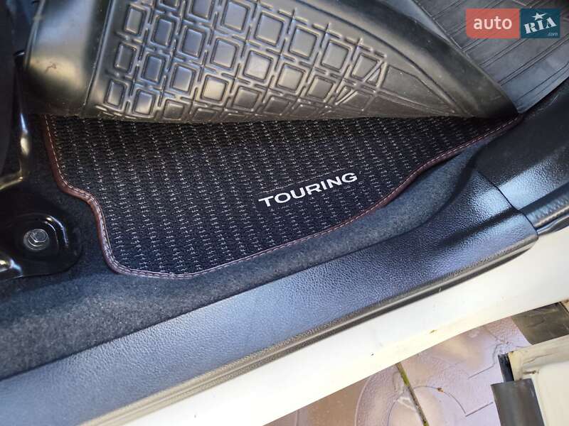 Позашляховик / Кросовер Subaru Forester 2018 в Кам'янському