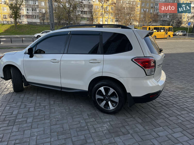 Внедорожник / Кроссовер Subaru Forester 2017 в Днепре фото 5 Внедорожник / Кроссовер Subaru Forester 2017 в Днепре