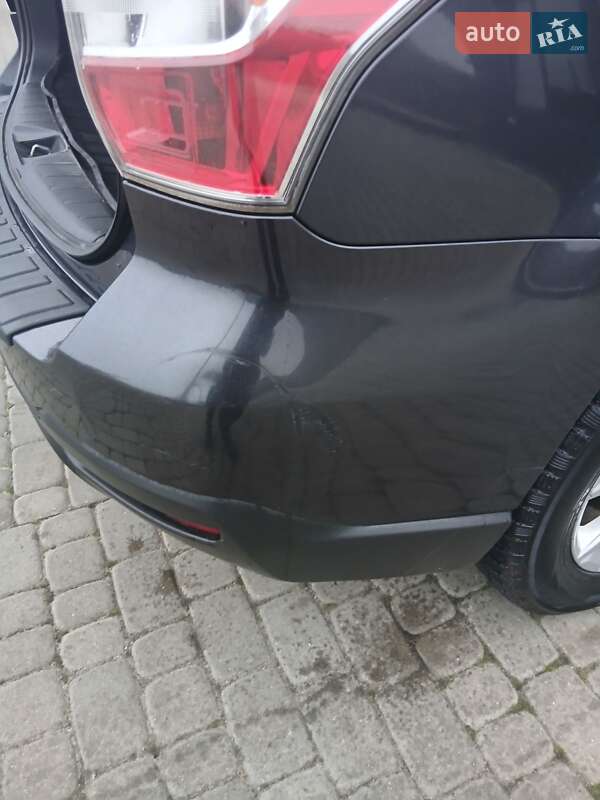 Внедорожник / Кроссовер Subaru Forester 2013 в Жовкве