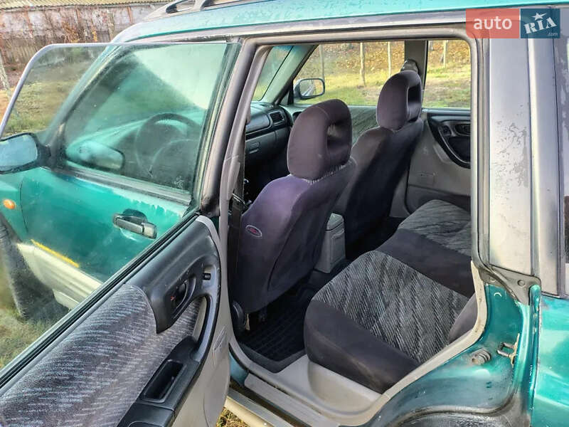 Внедорожник / Кроссовер Subaru Forester 2000 в Шевченкове