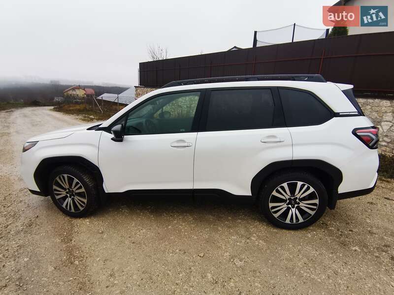Позашляховик / Кросовер Subaru Forester 2024 в Тернополі