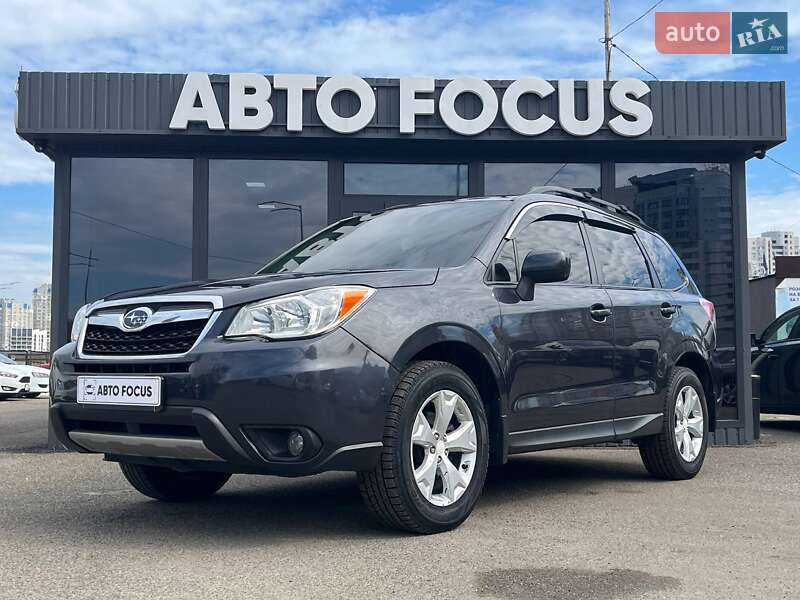 Позашляховик / Кросовер Subaru Forester 2015 в Києві