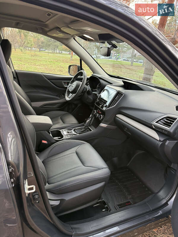 Позашляховик / Кросовер Subaru Forester 2022 в Дніпрі