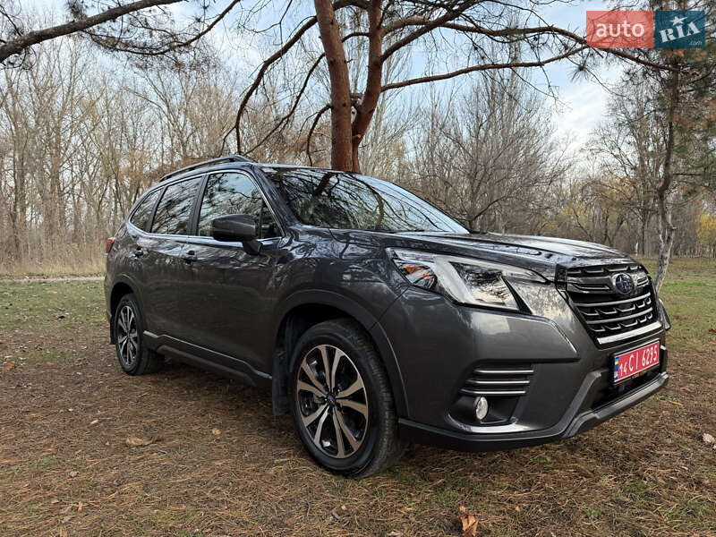 Позашляховик / Кросовер Subaru Forester 2022 в Дніпрі