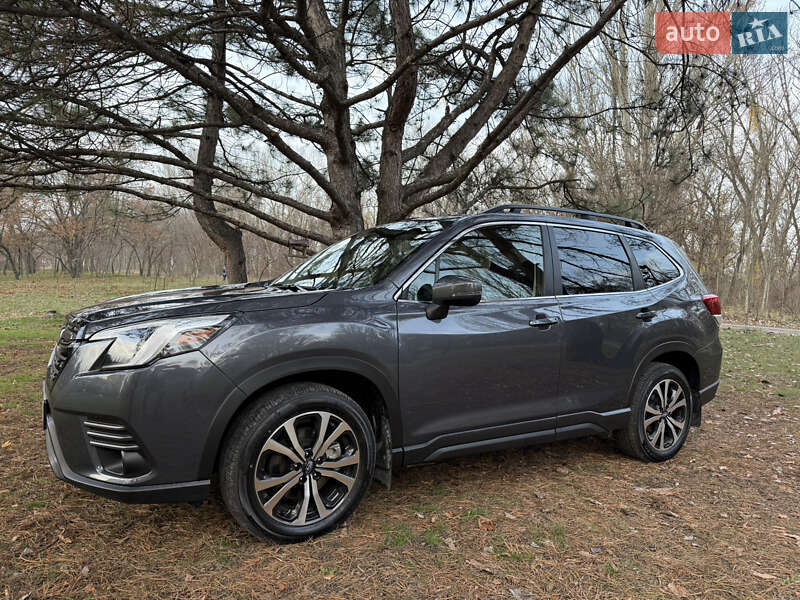 Позашляховик / Кросовер Subaru Forester 2022 в Дніпрі