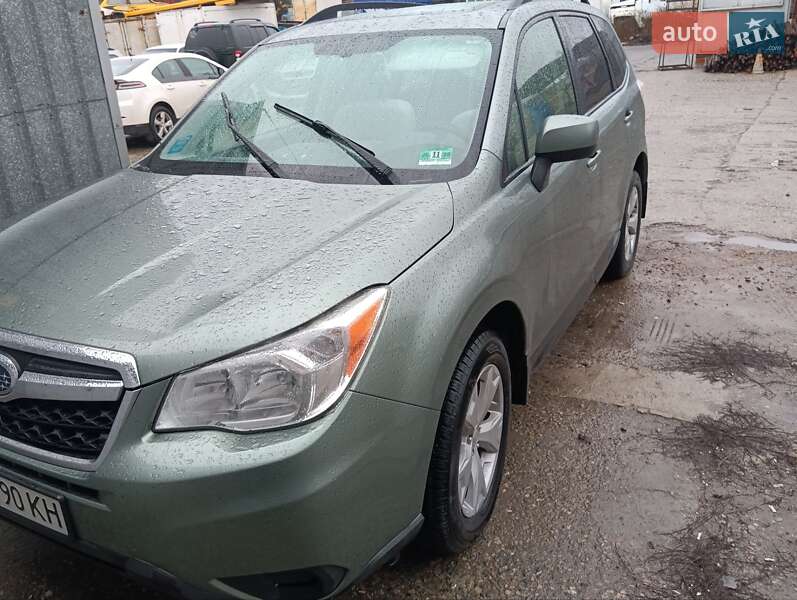 Позашляховик / Кросовер Subaru Forester 2013 в Запоріжжі