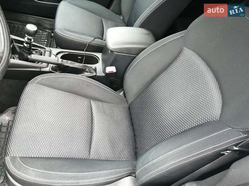 Позашляховик / Кросовер Subaru Forester 2014 в Глухові