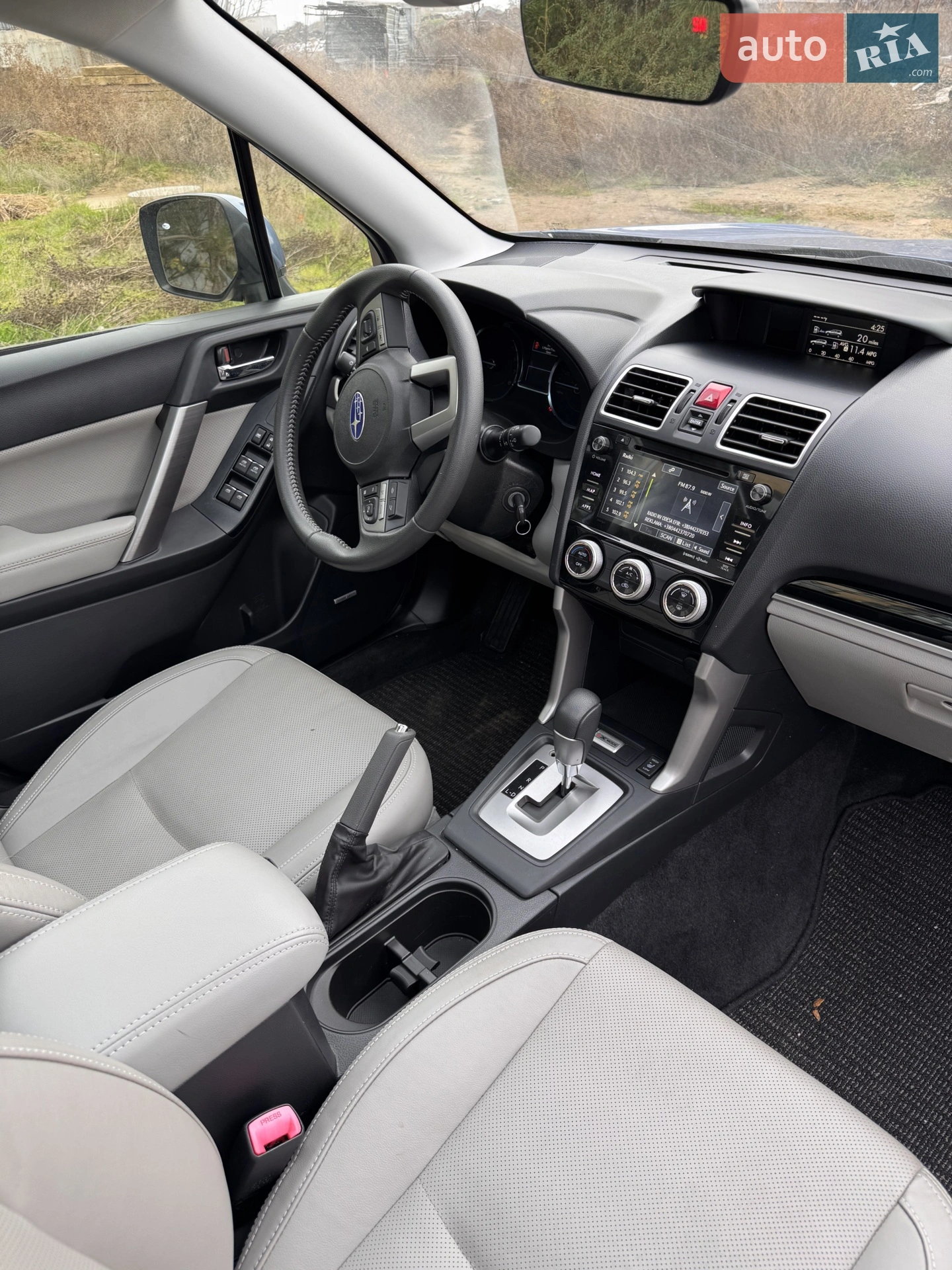 2017 Subaru Forester - мініатюра 13