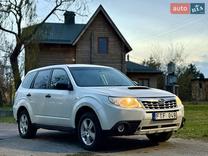 Внедорожник / Кроссовер Subaru Forester 2012 в Николаеве