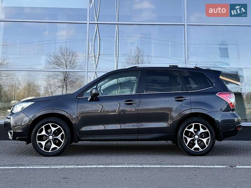 Позашляховик / Кросовер Subaru Forester 2014 в Києві