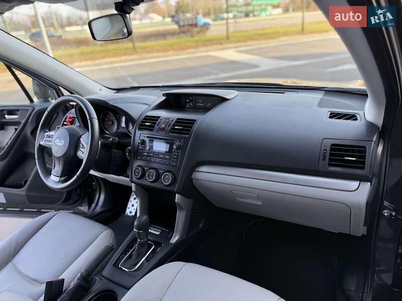 Позашляховик / Кросовер Subaru Forester 2014 в Києві