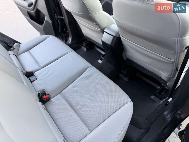 Позашляховик / Кросовер Subaru Forester 2014 в Києві