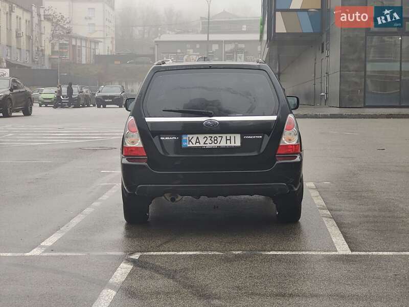 Позашляховик / Кросовер Subaru Forester 2006 в Києві