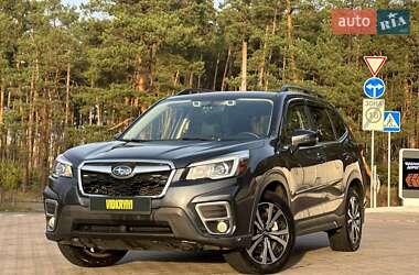 Позашляховик / Кросовер Subaru Forester 2019 в Києві